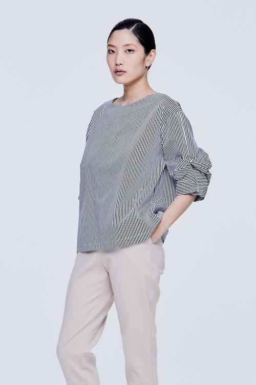 color:NAVY