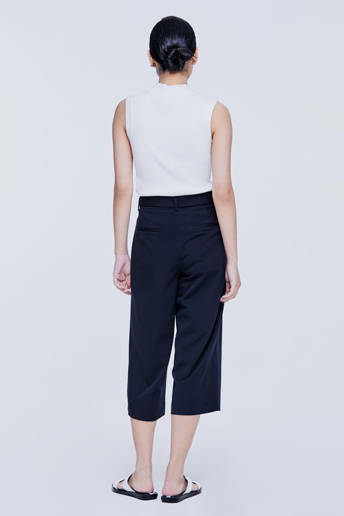 color:NAVY