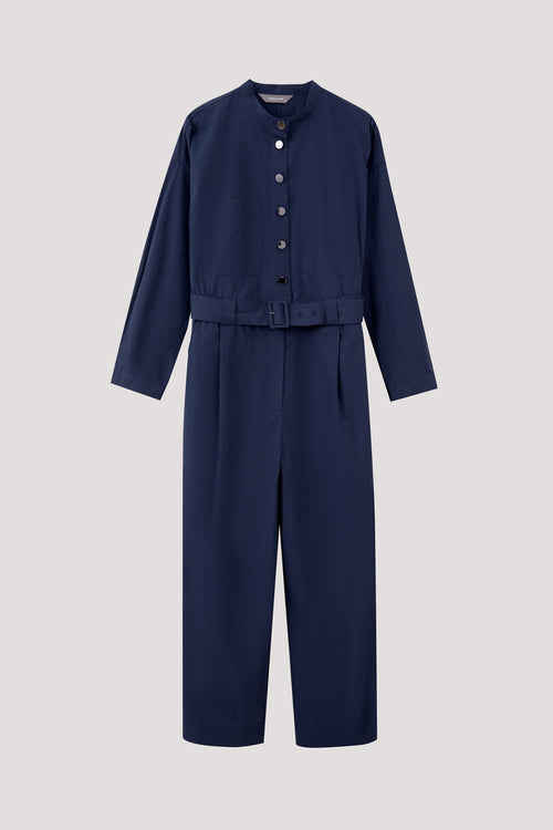 color:NAVY