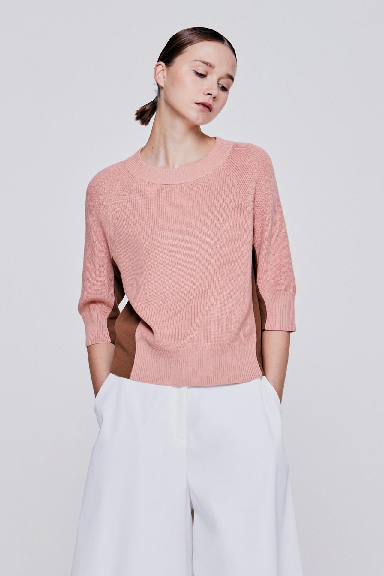 color:PEACH