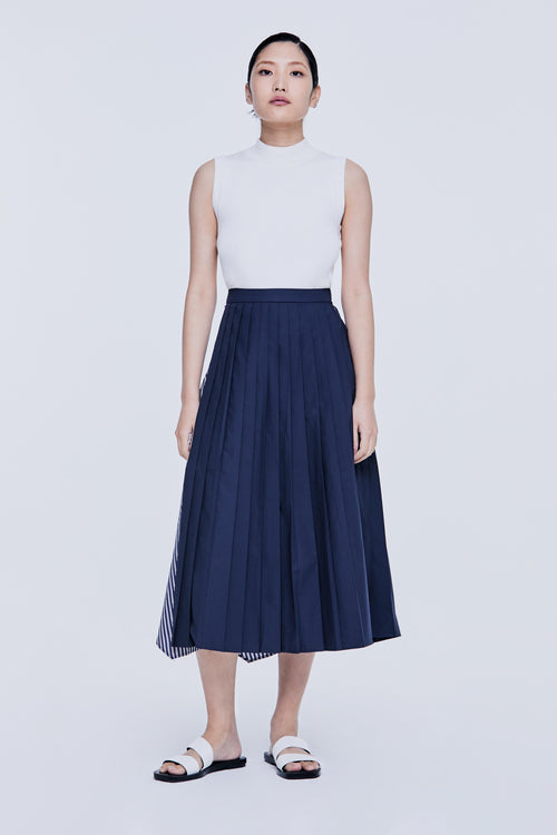 color:NAVY