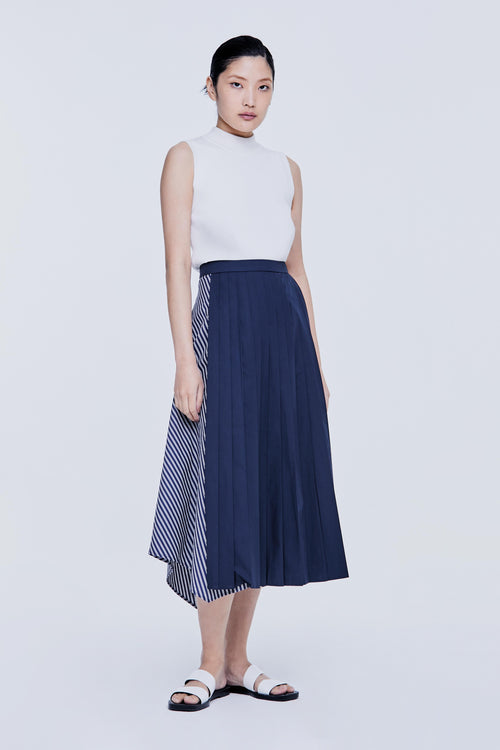 color:NAVY