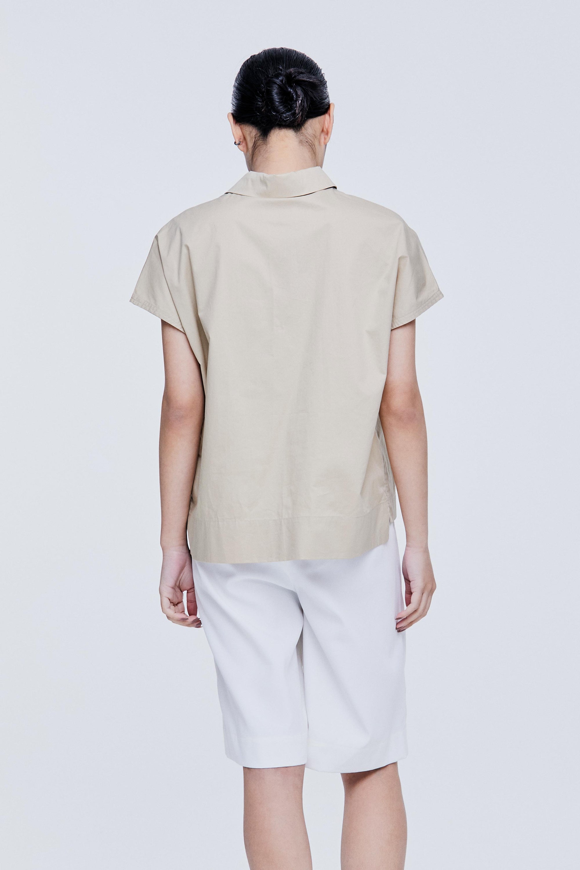 color:TAUPE