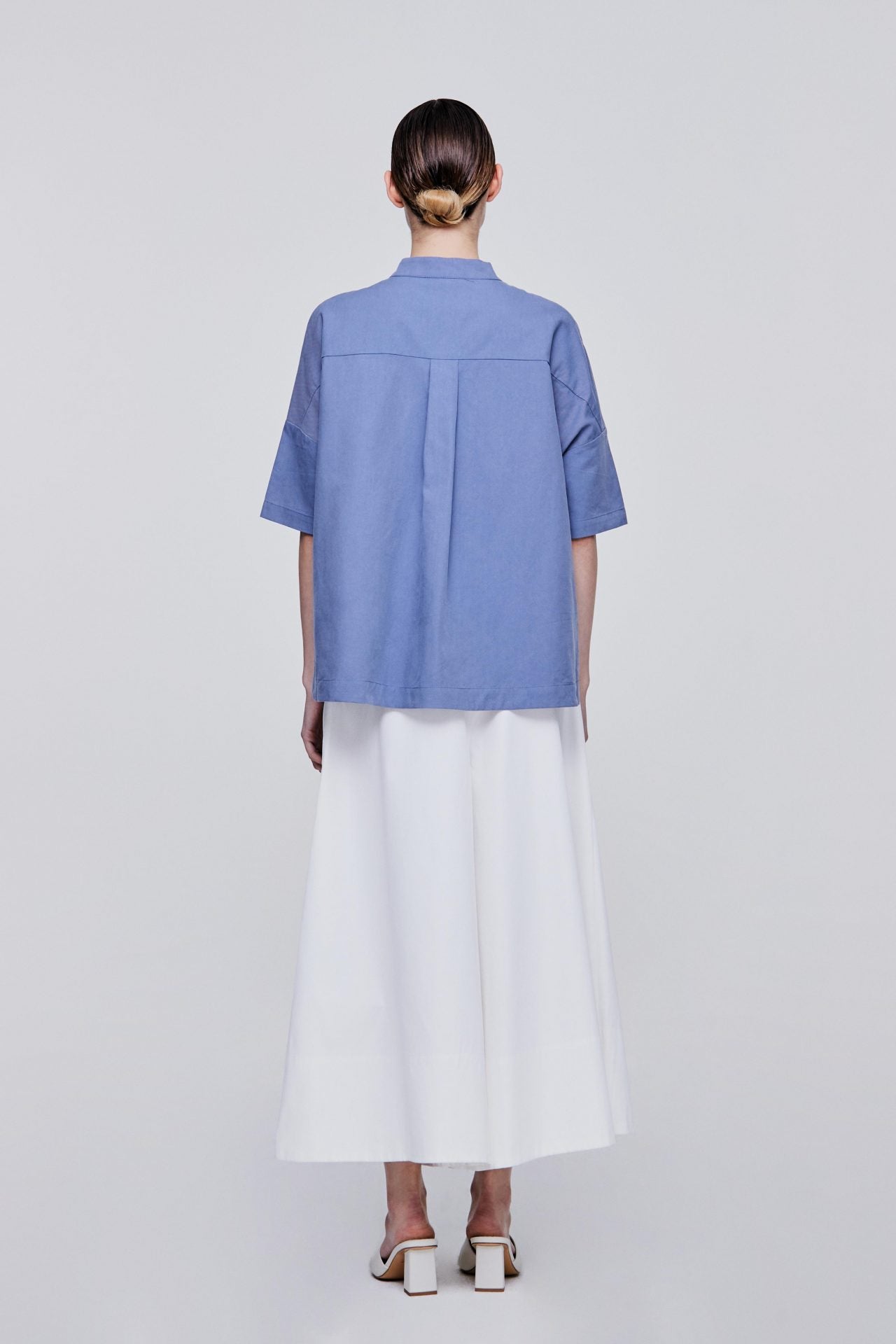 color:STEEL BLUE