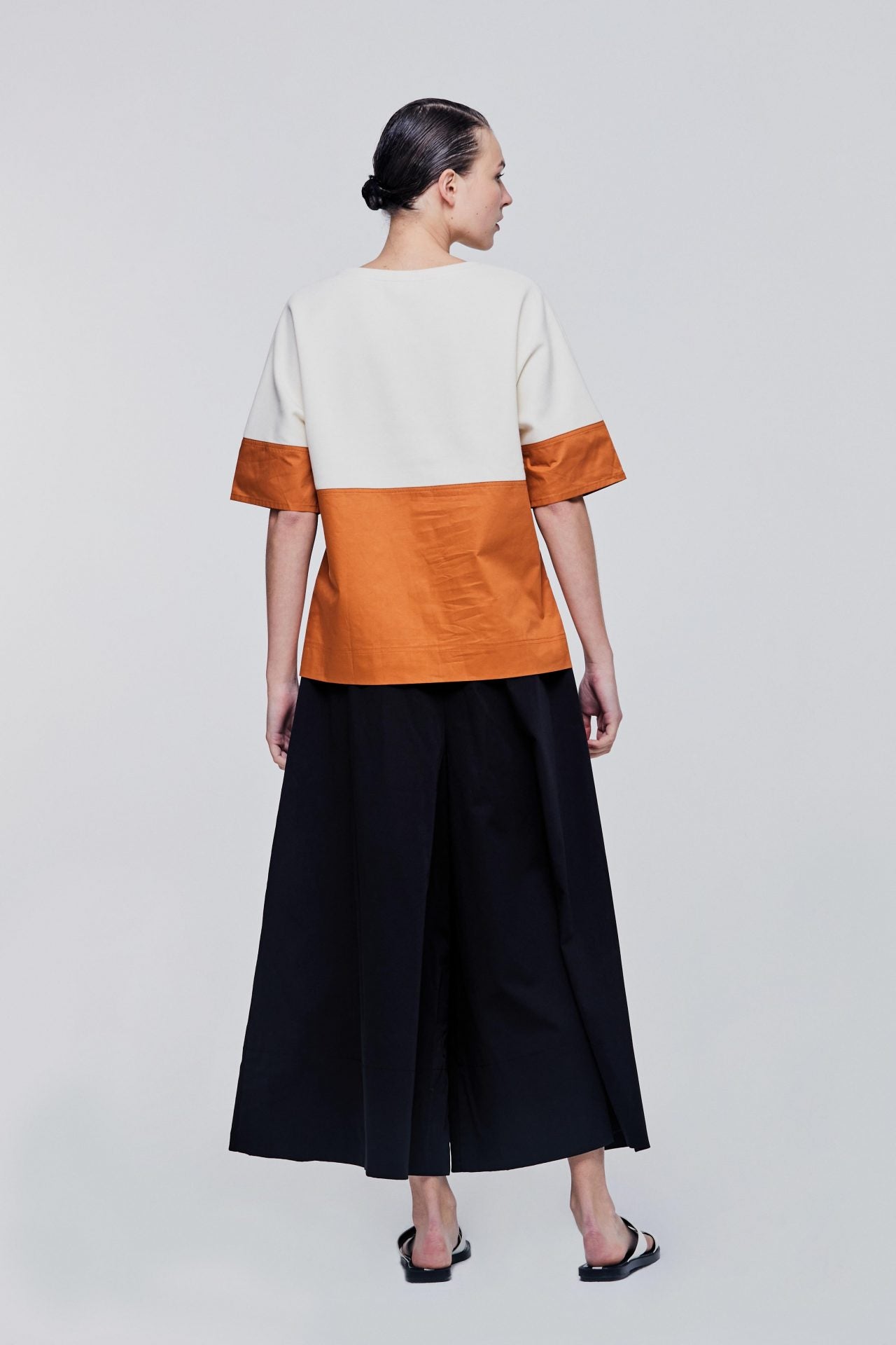color:BRONZE