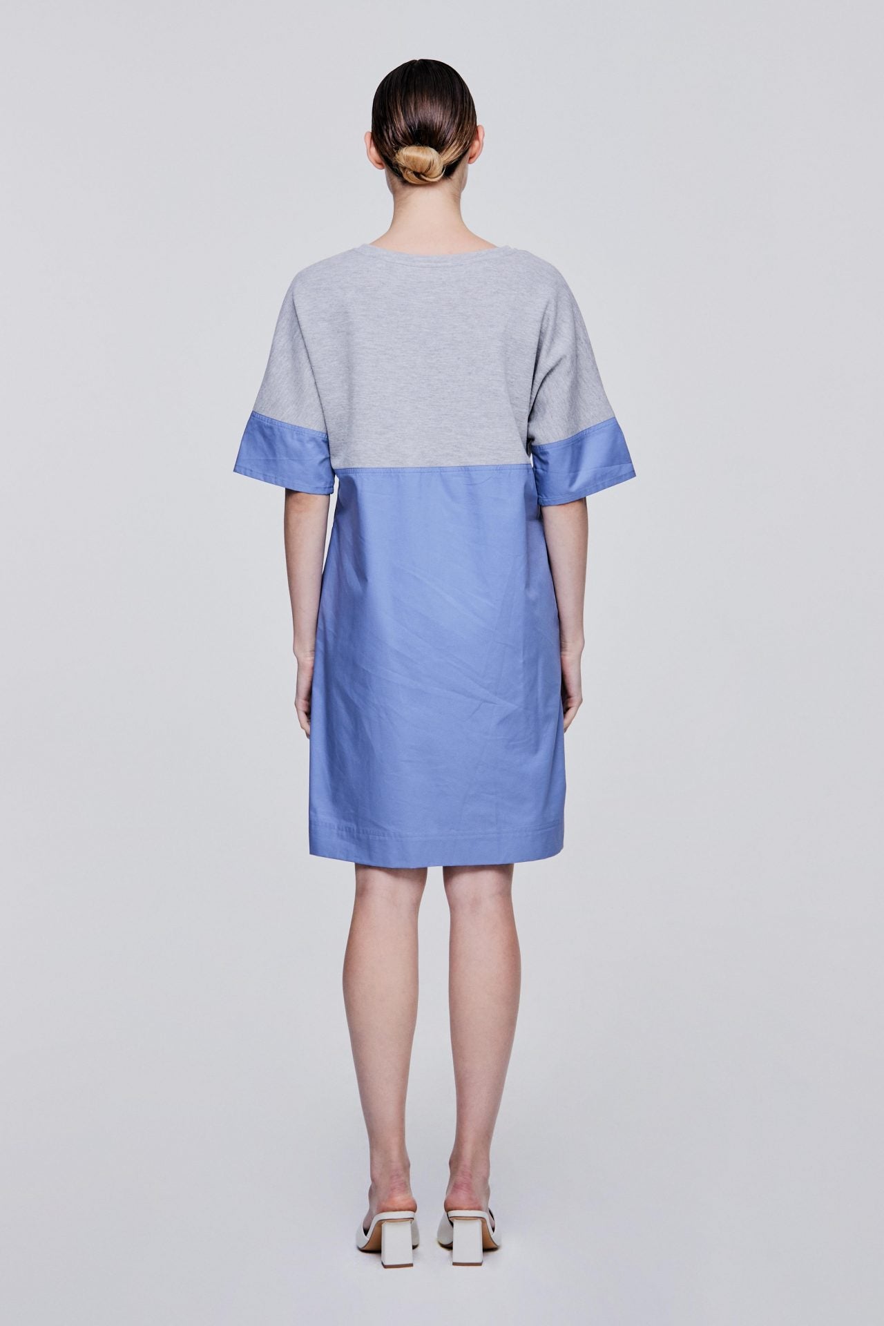 color:STEEL BLUE