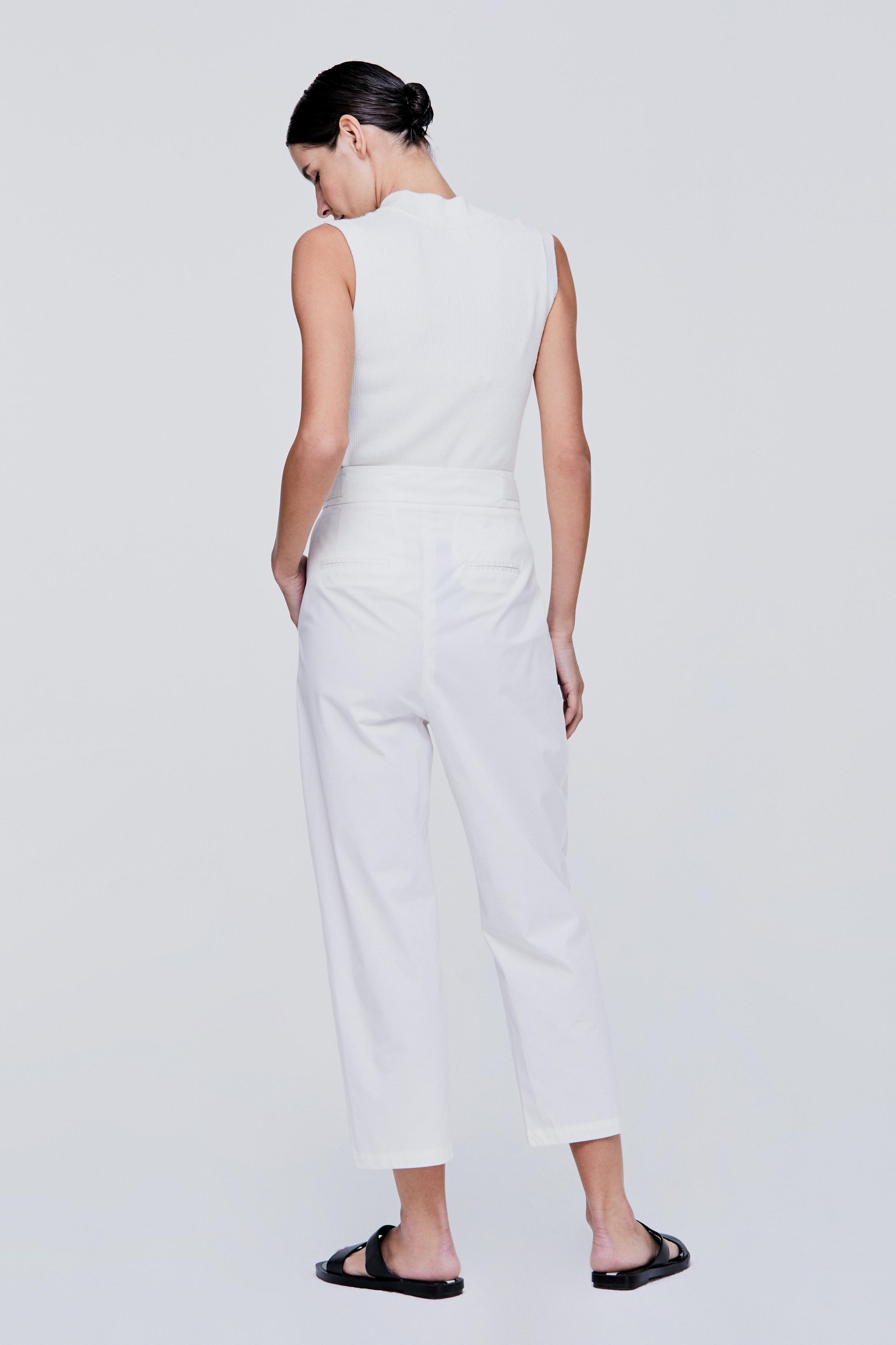 color:IVORY