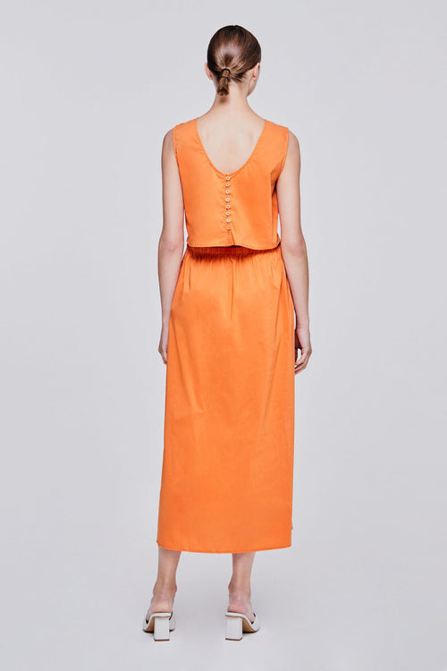 color:ORANGE