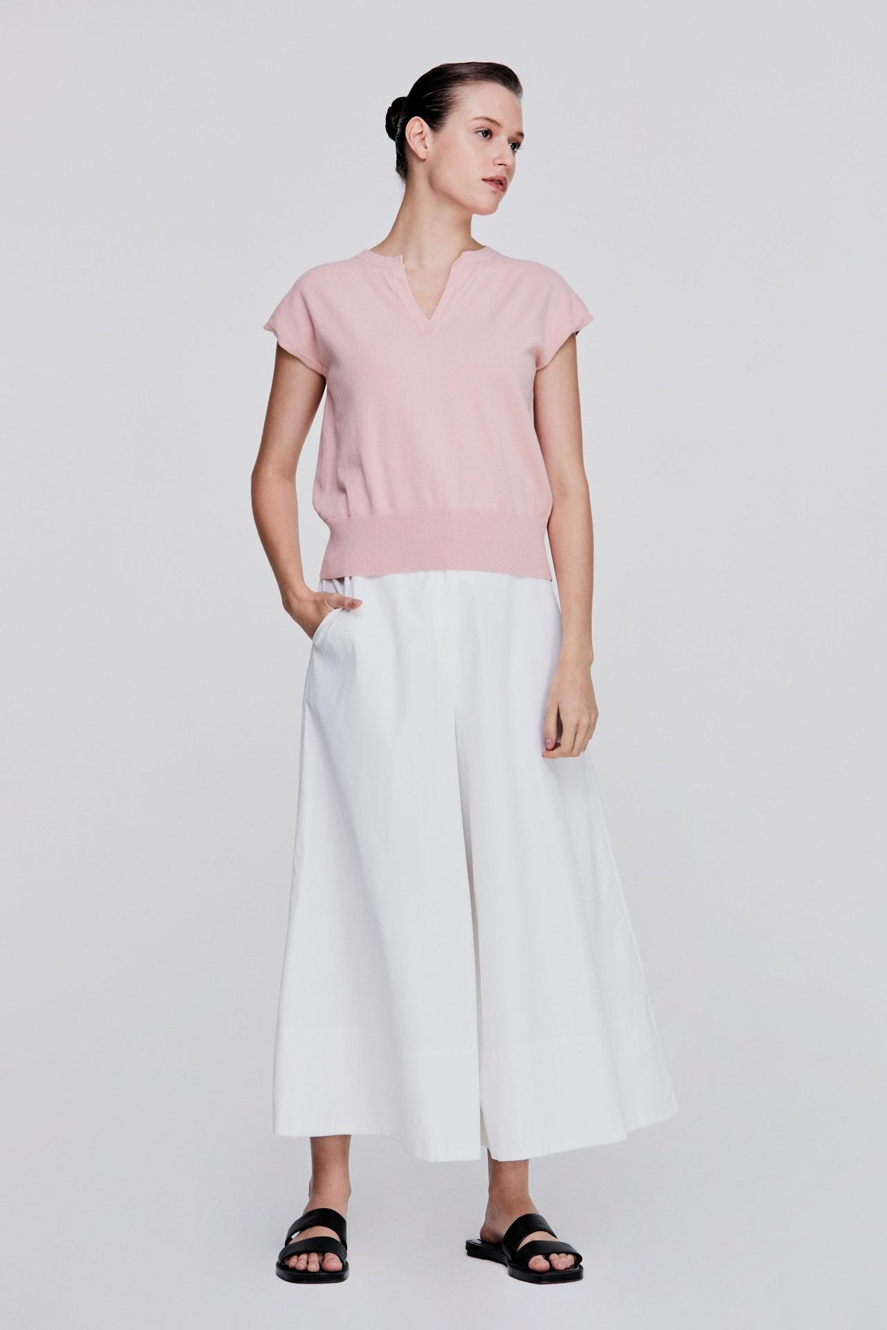 color:BLUSH