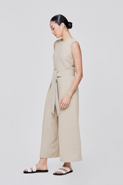 color:SAND