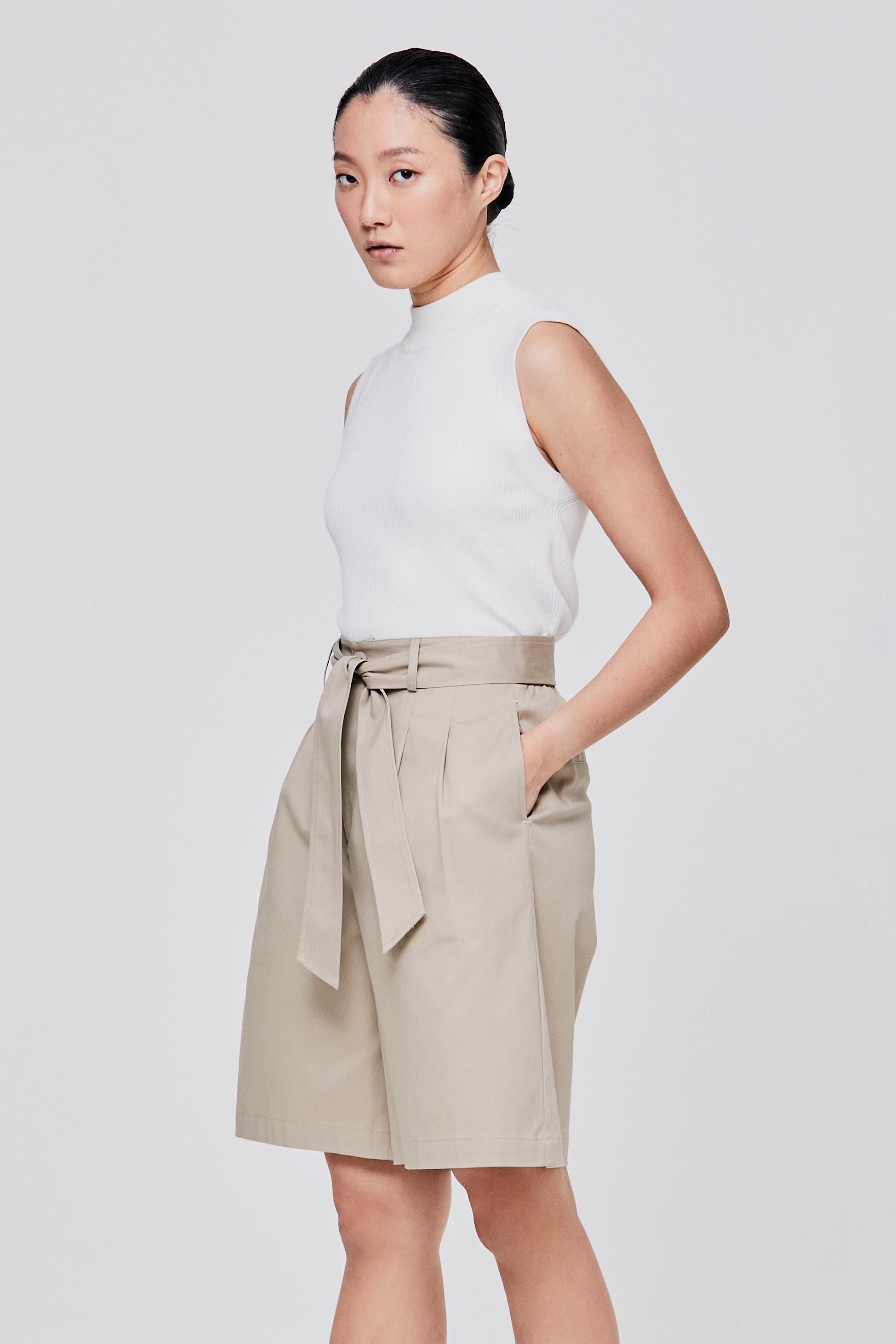 color:SAND