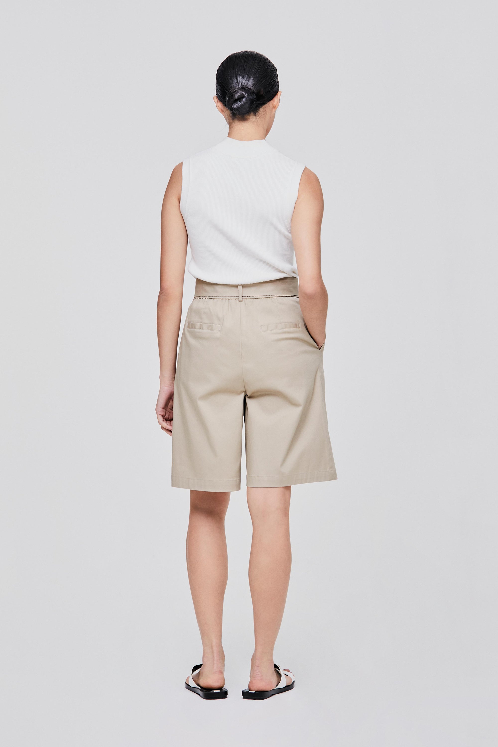 color:SAND