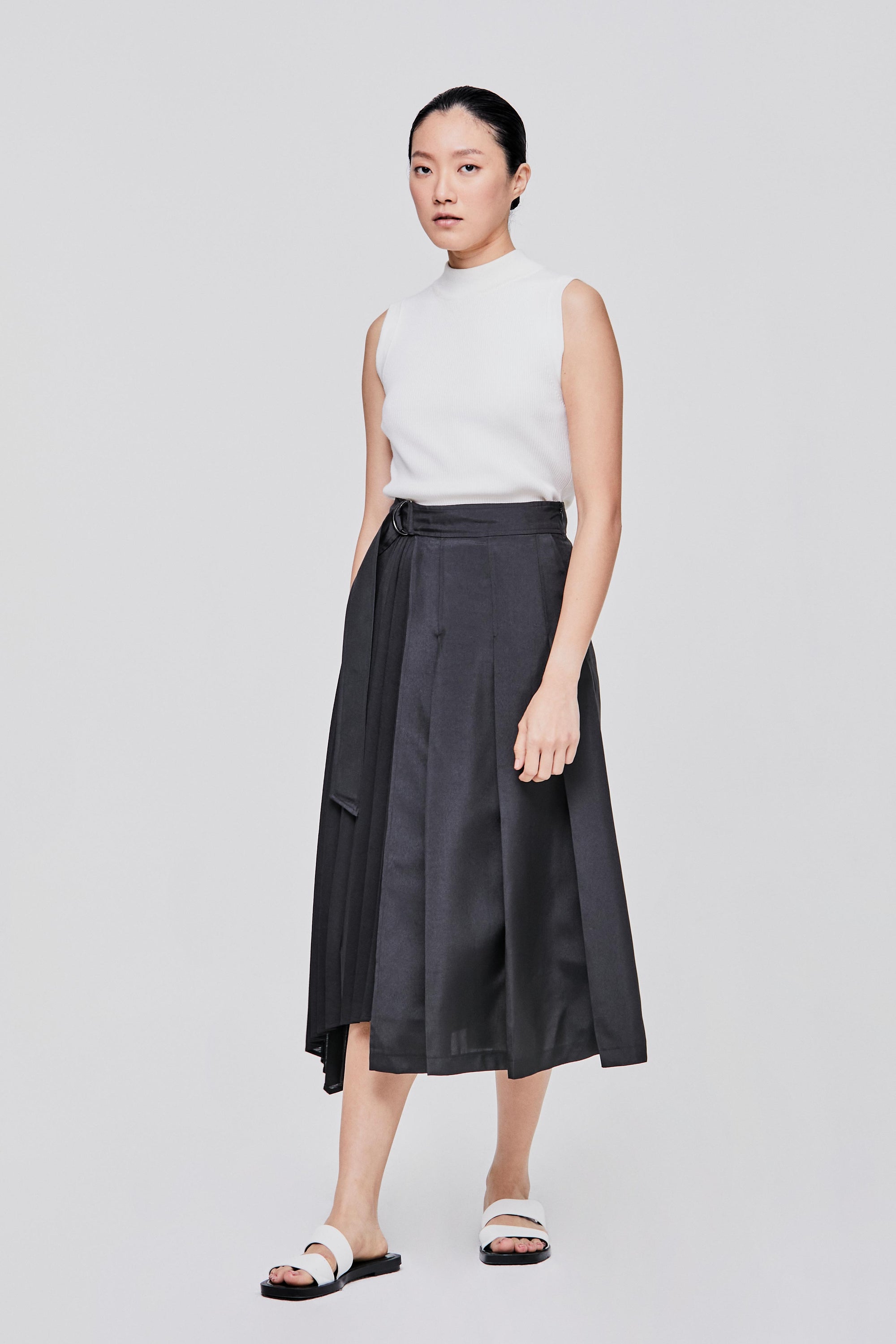 color:NOIR