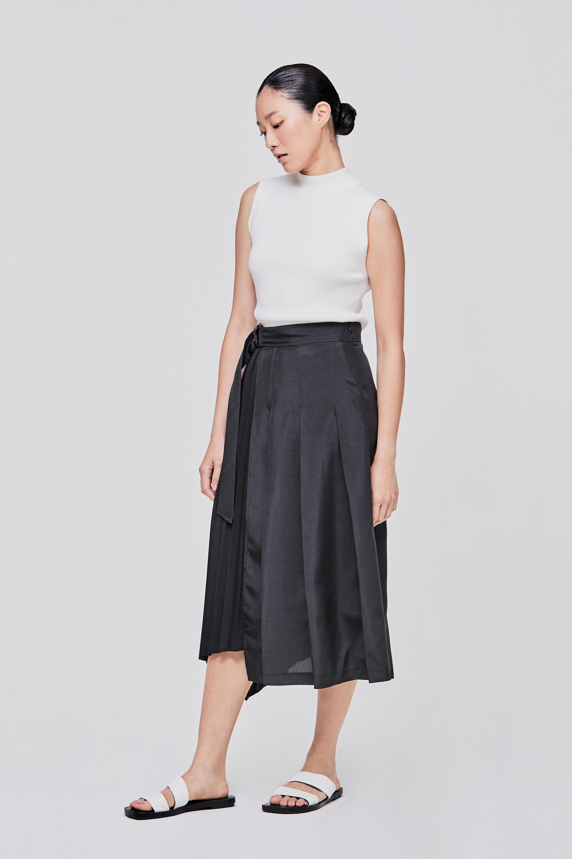 color:NOIR