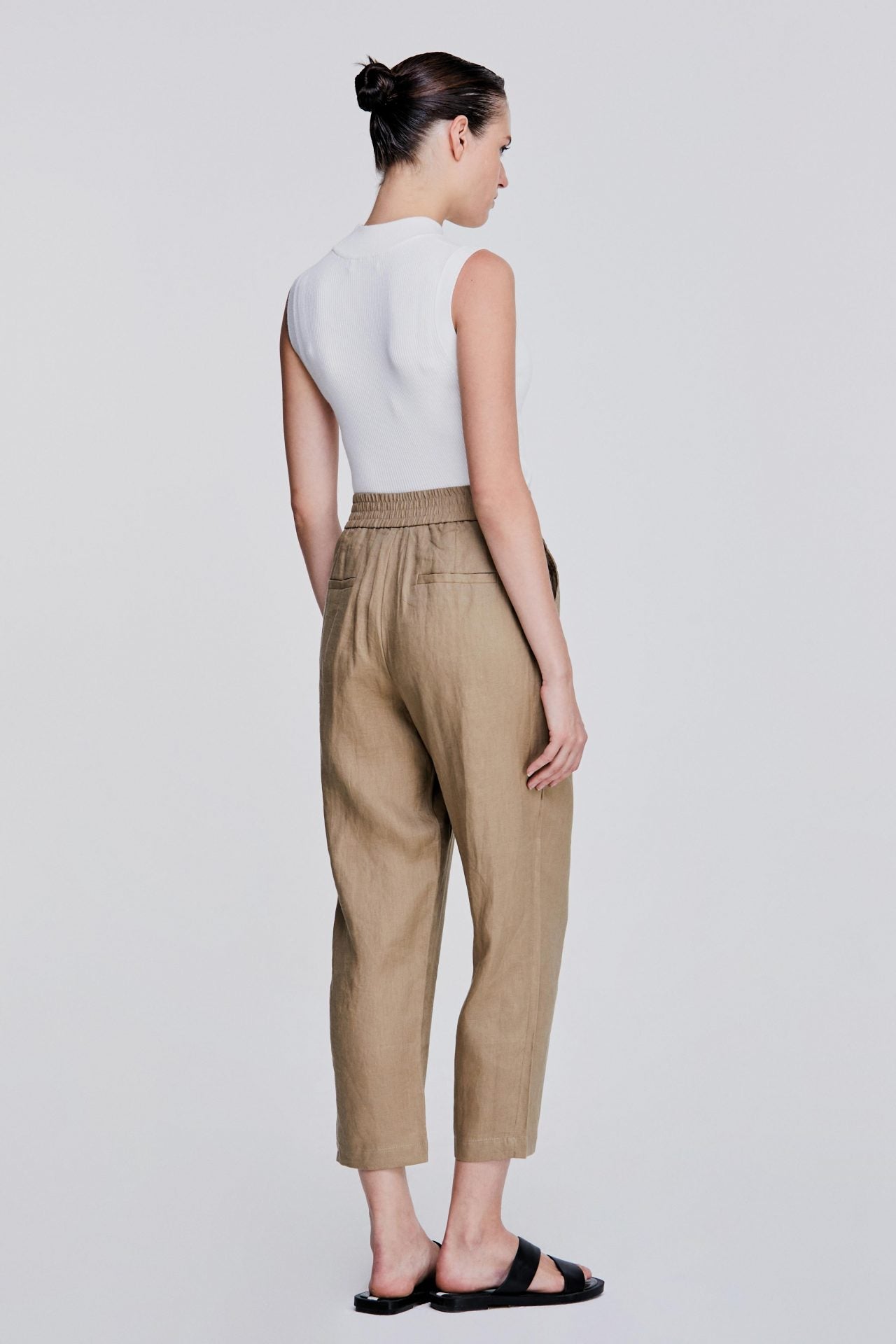 color:KHAKI