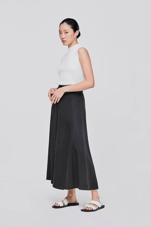 color:NOIR