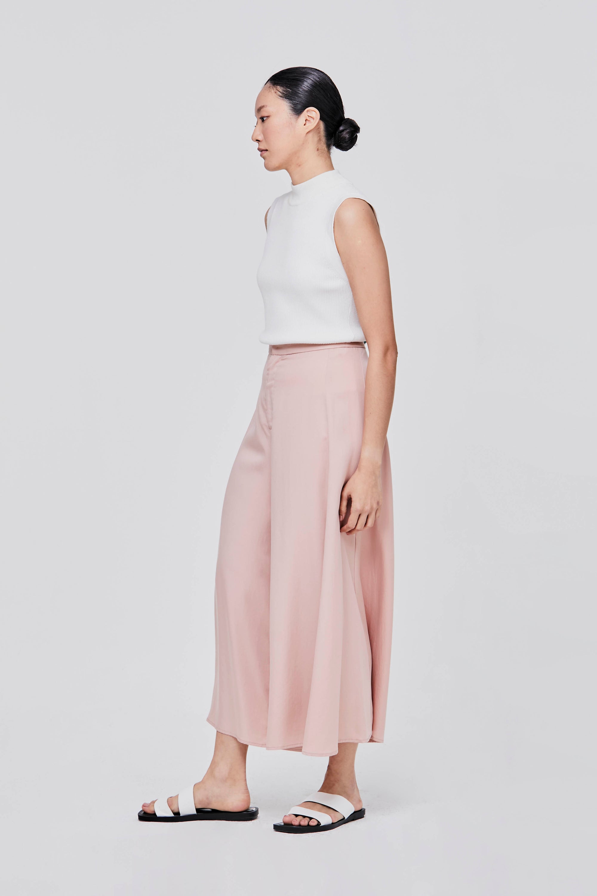 color:PEACH