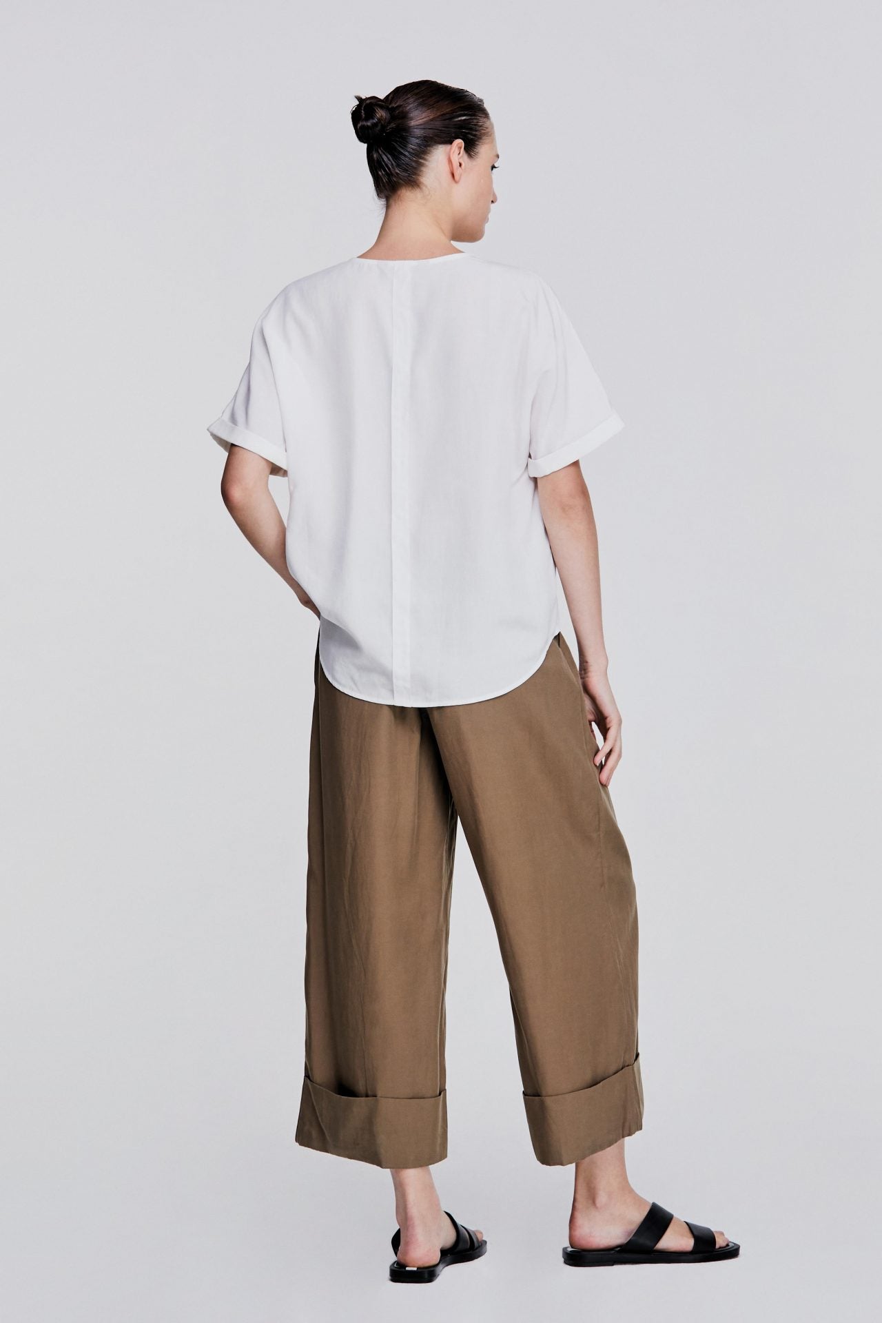 color:IVORY