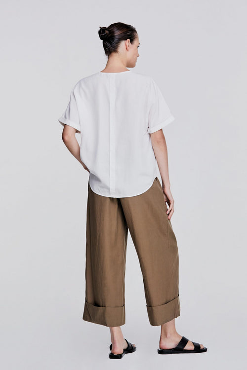 color:IVORY