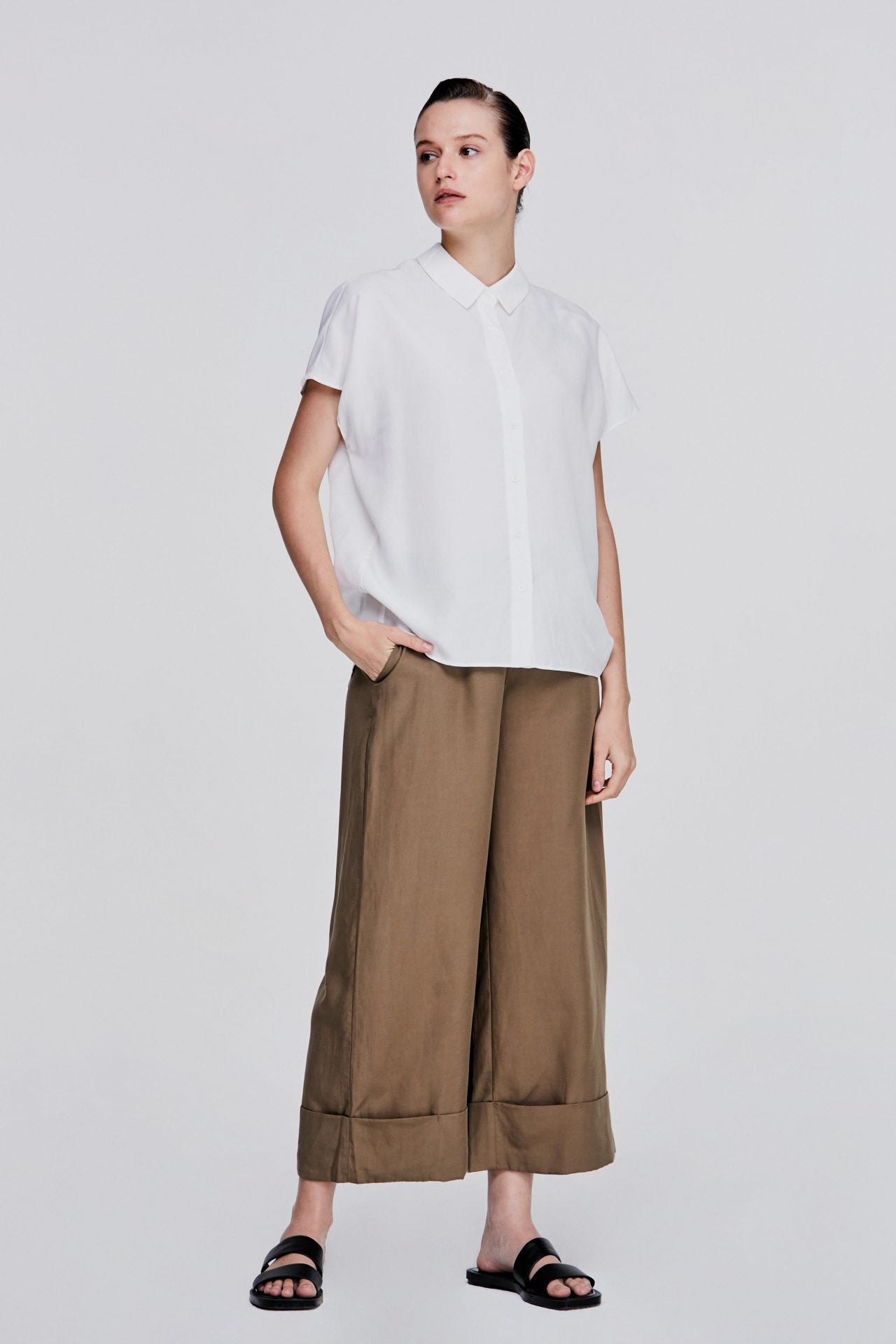 color:IVORY