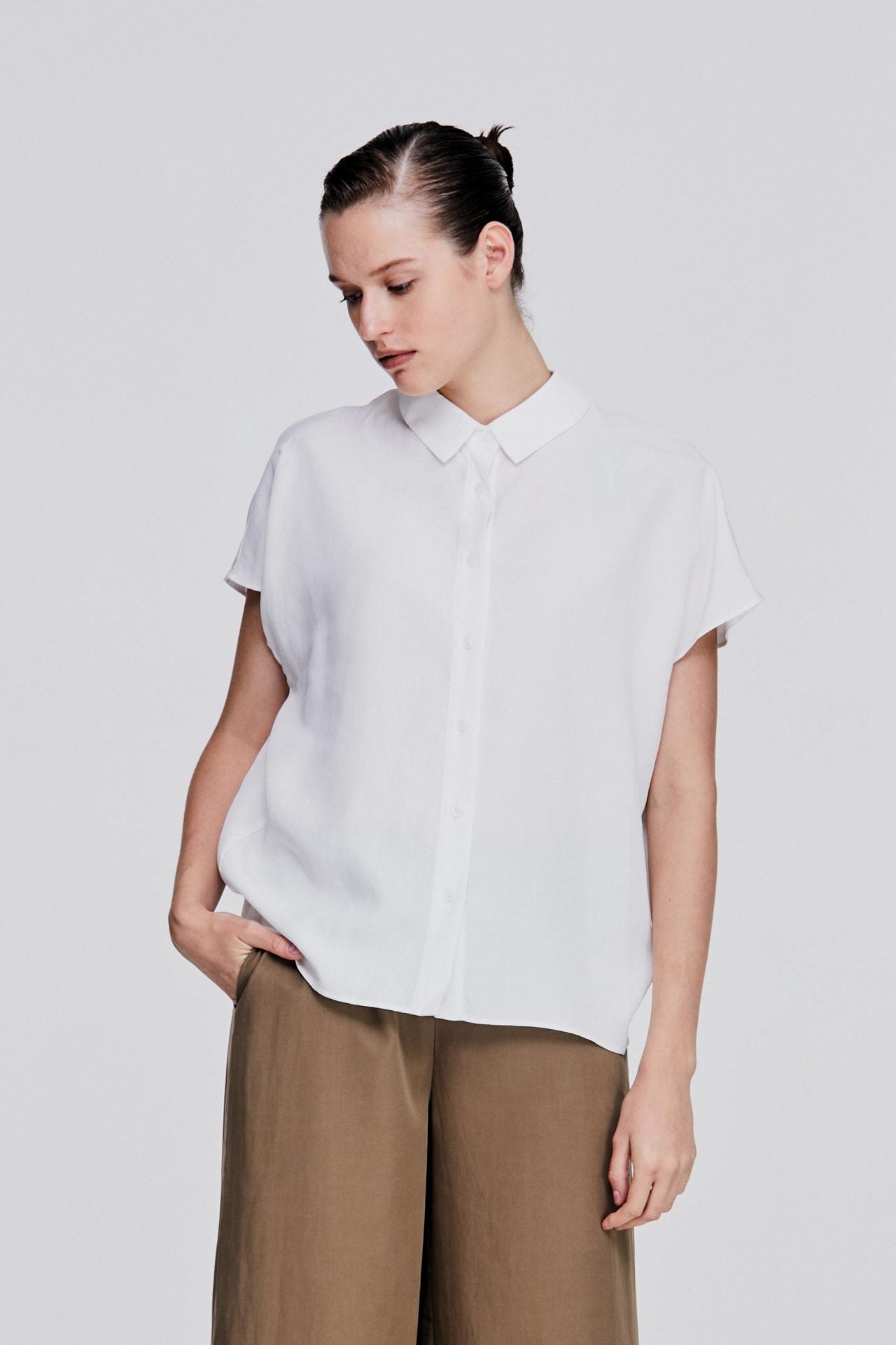 color:IVORY