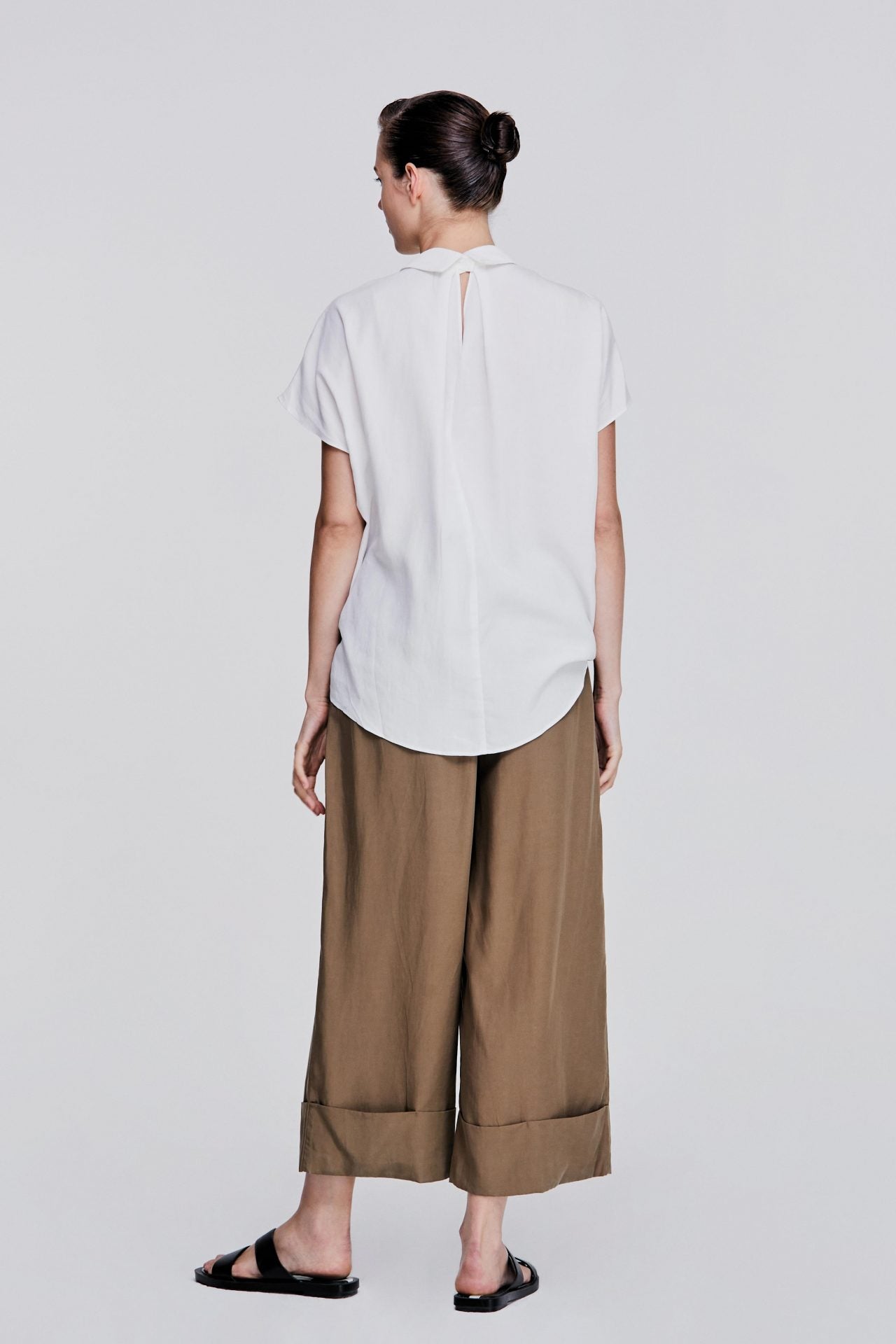 color:IVORY