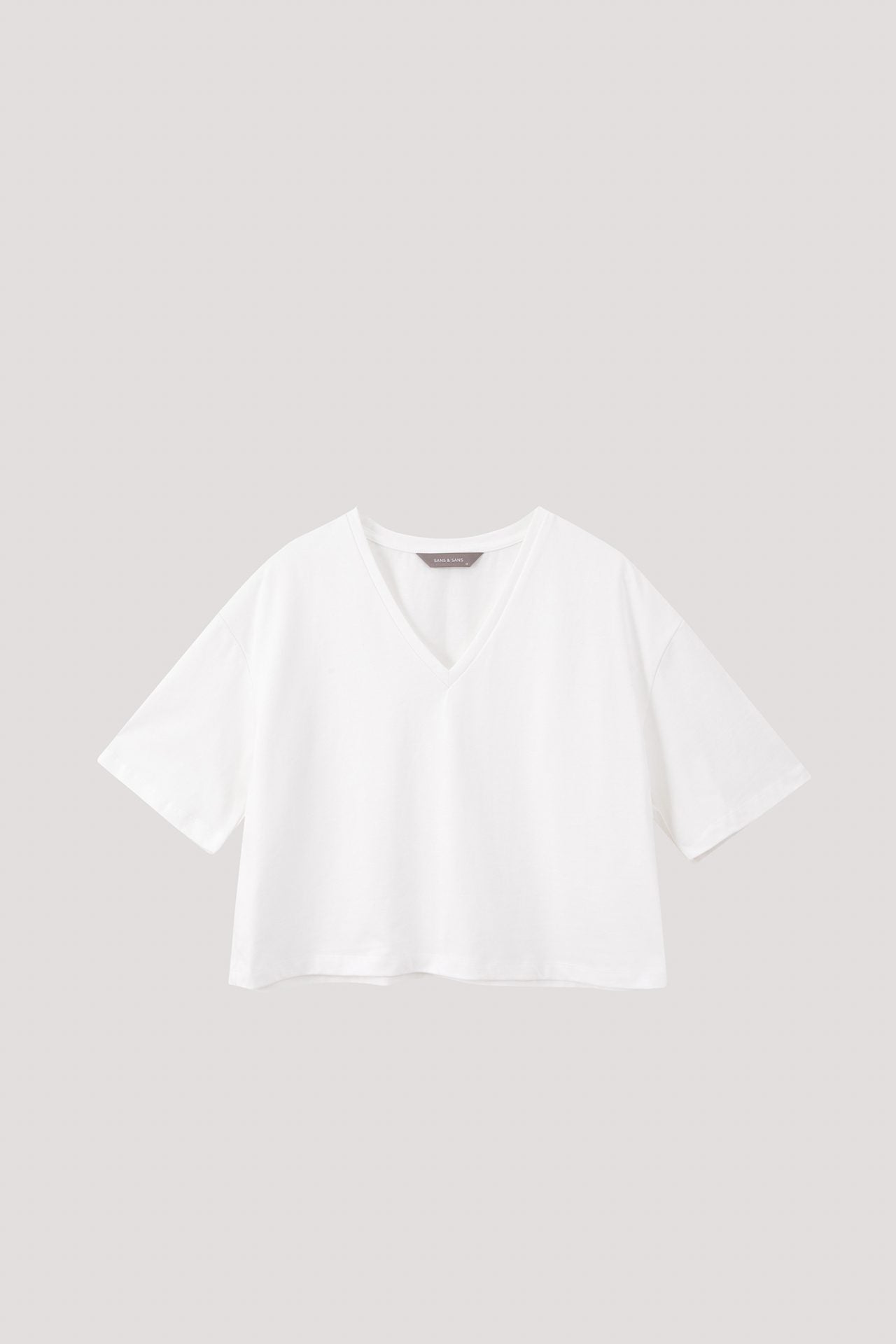 color:CREAM