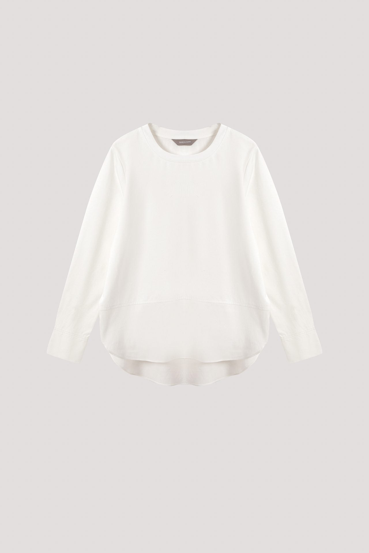 color:CREAM