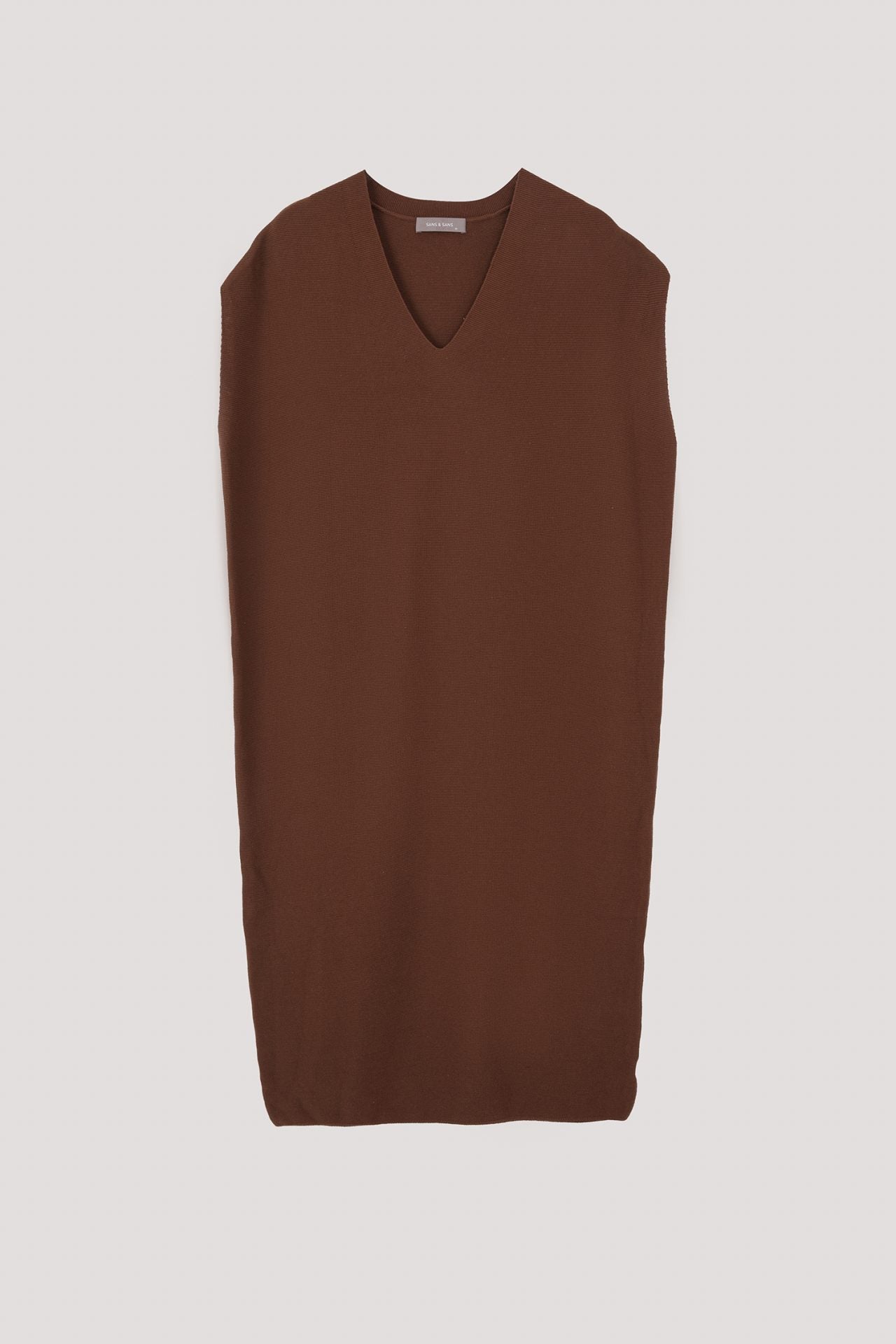 color:BROWN