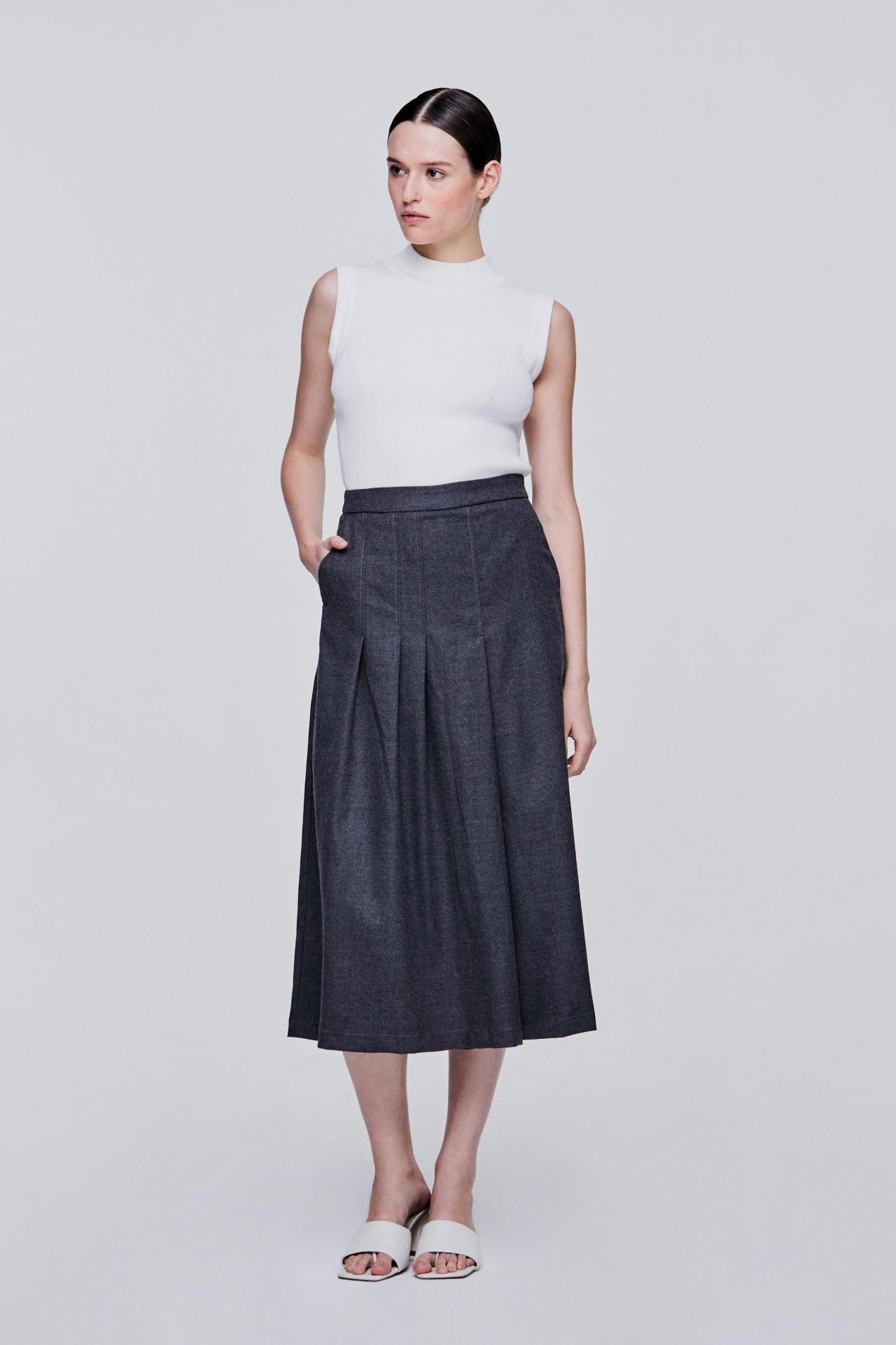 color:HUE GREY 1