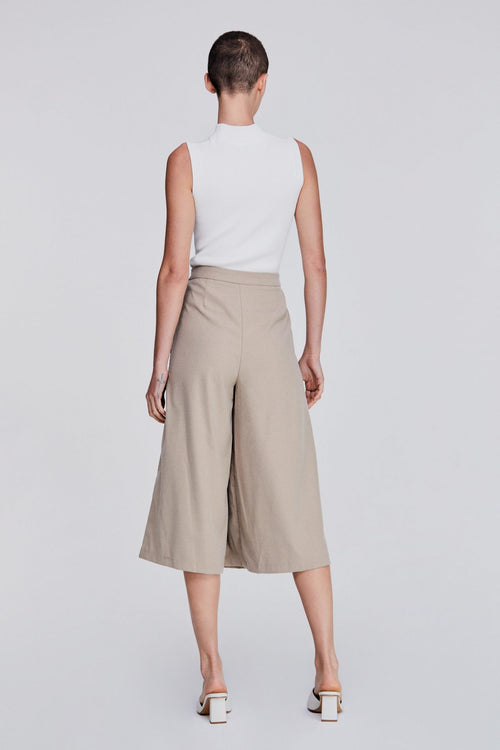 color:KHAKI