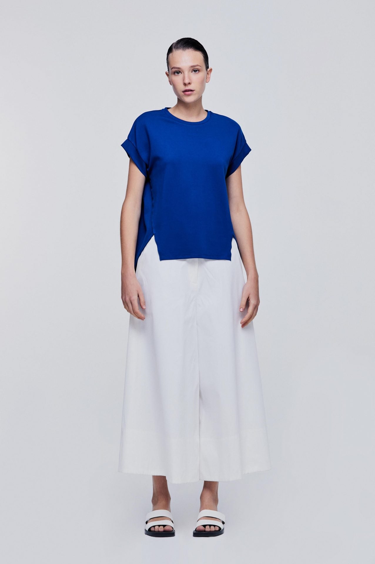 Asymmetrical Hem Top – SANS & SANS Singapore