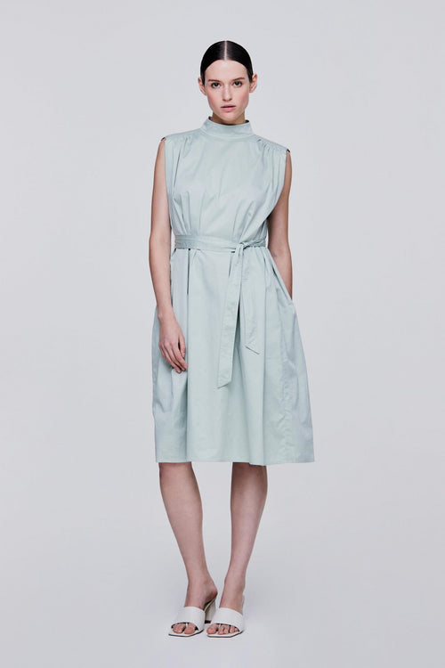 color:MINT