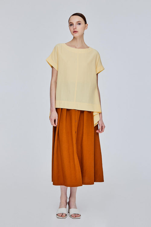 color:PALE YELLOW