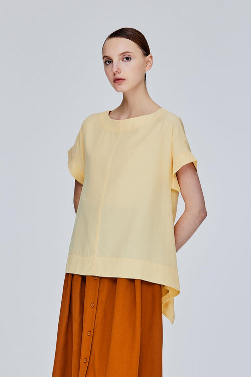 color:PALE YELLOW