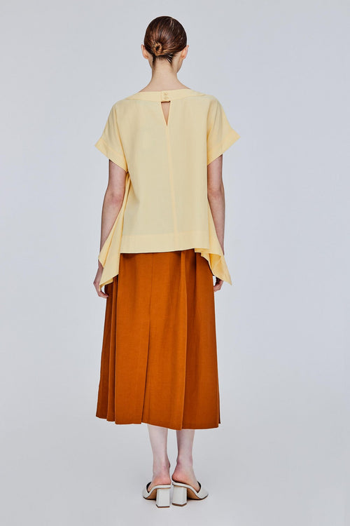 color:PALE YELLOW