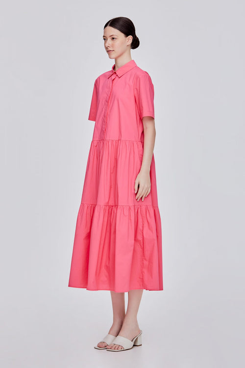 color:PINK