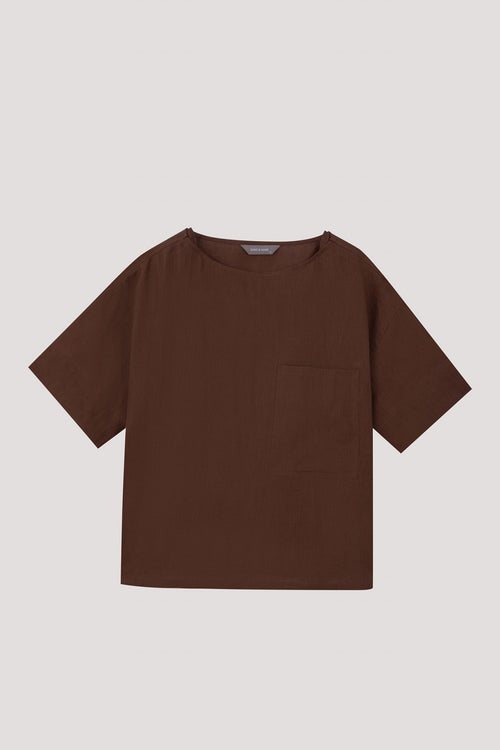 color:BROWN