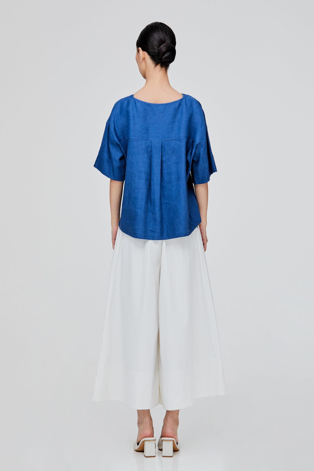 color:YALE BLUE
