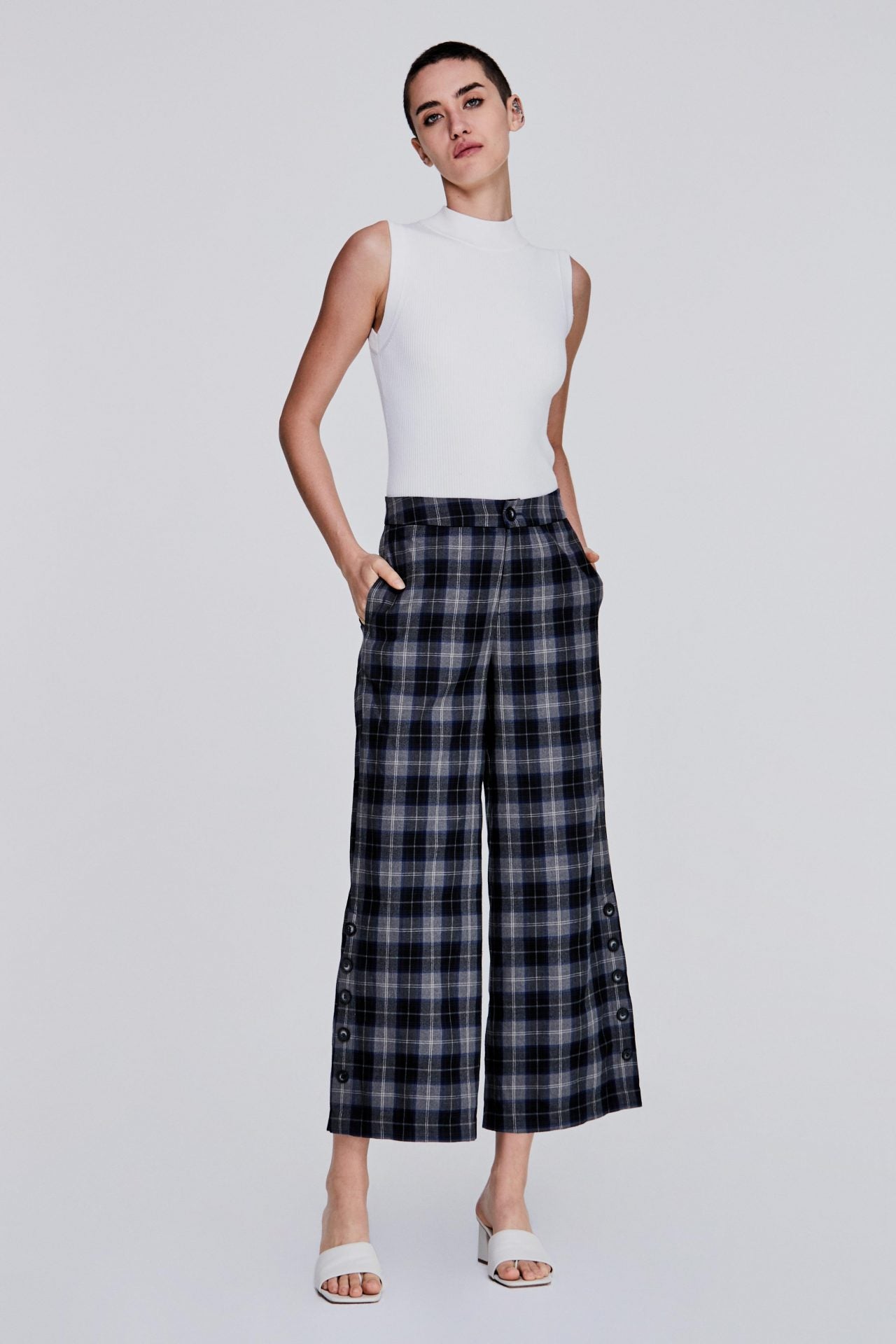 Buttons Detailed Plaid Pants