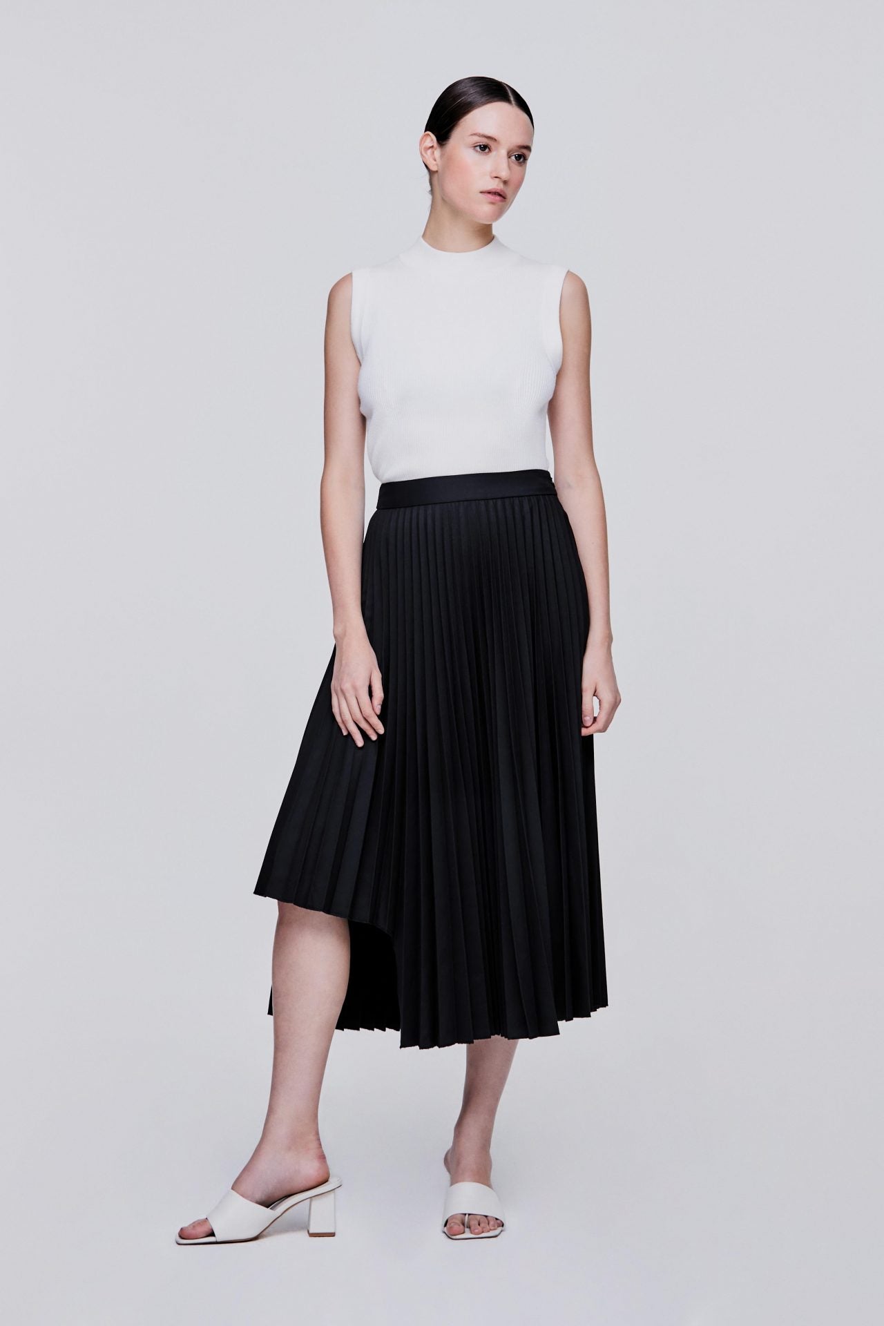 color:NOIR