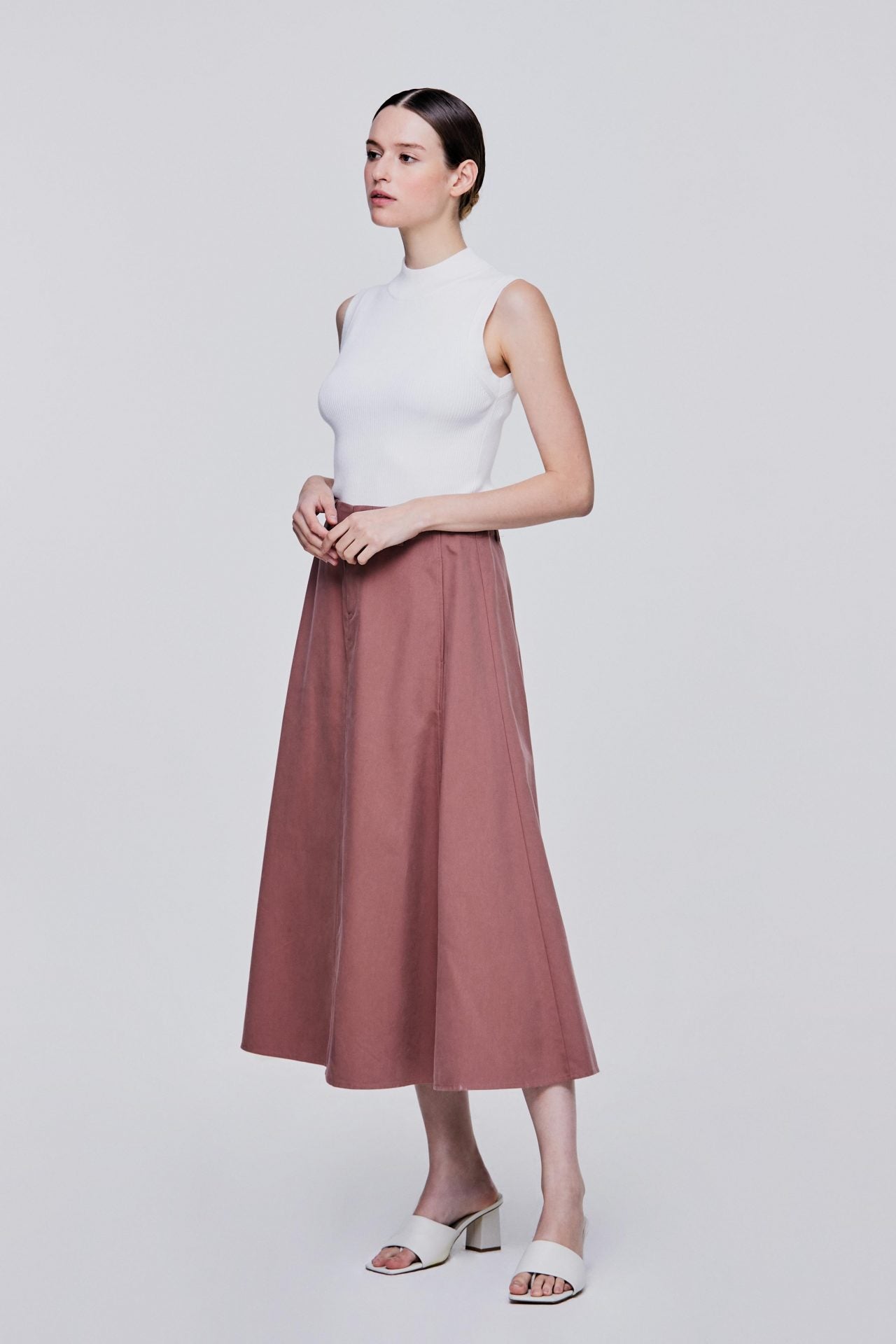 color:ROSEWOOD