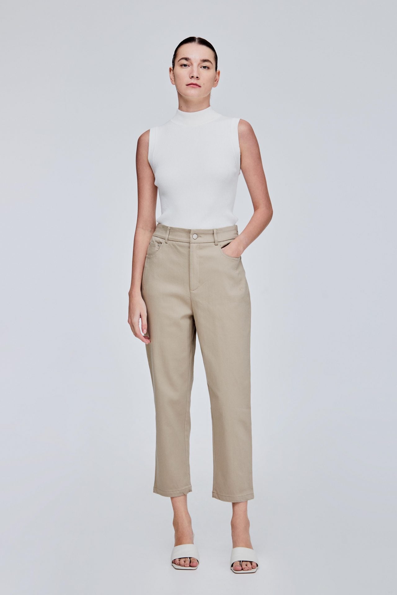 color:KHAKI