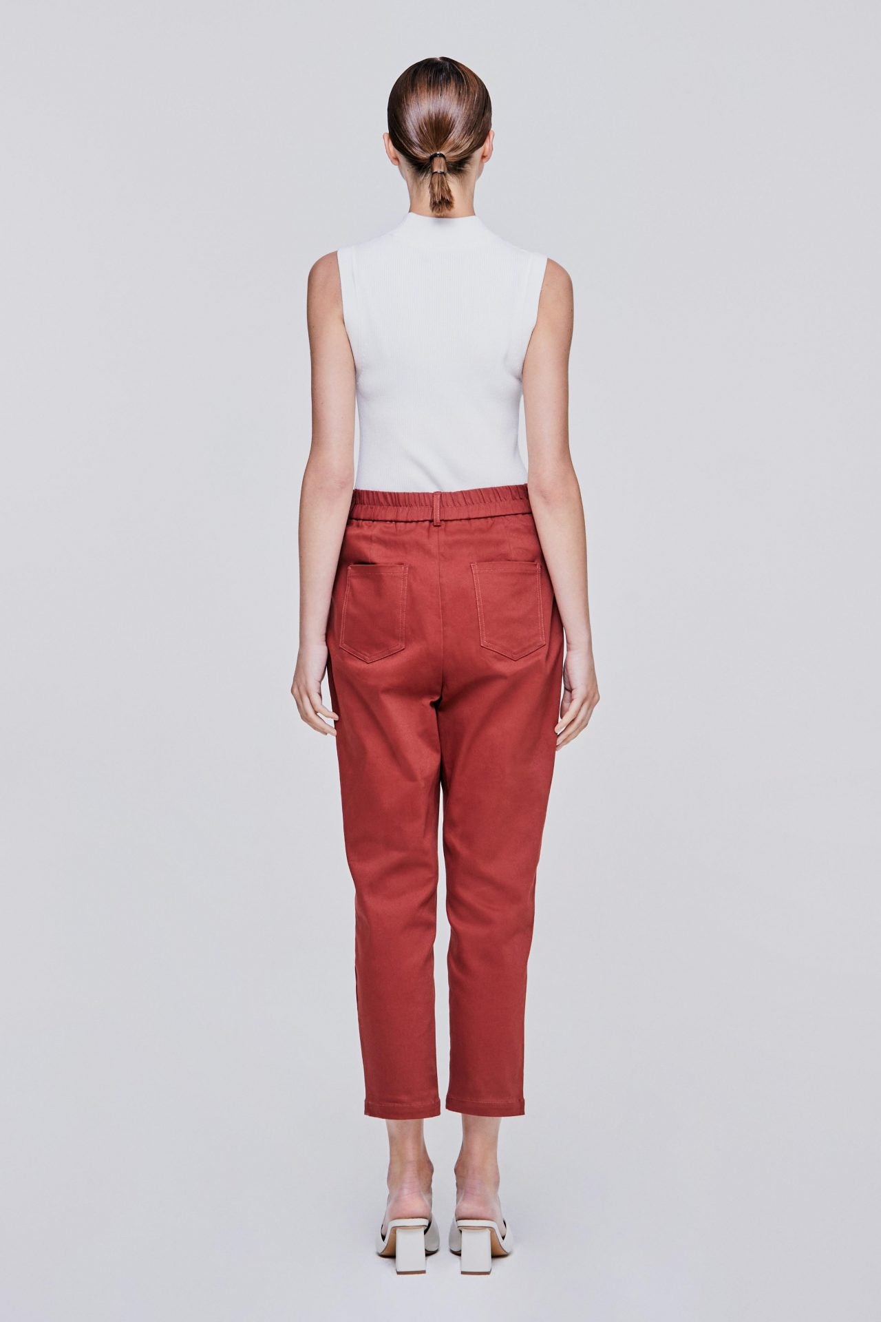 color:ROSEWOOD