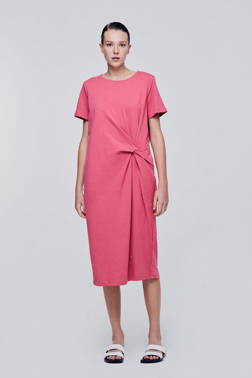 color:ROSE