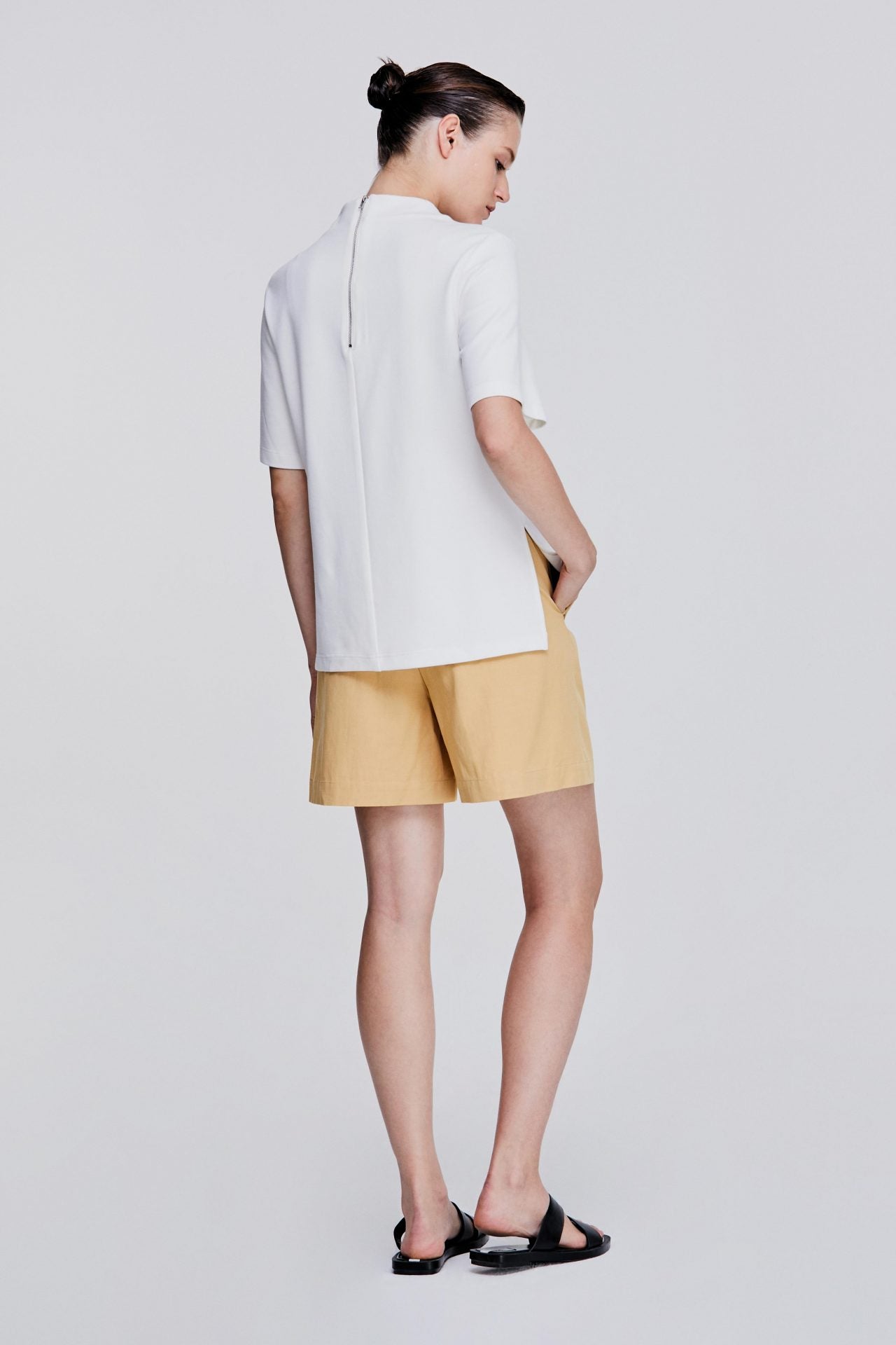 color:IVORY 3