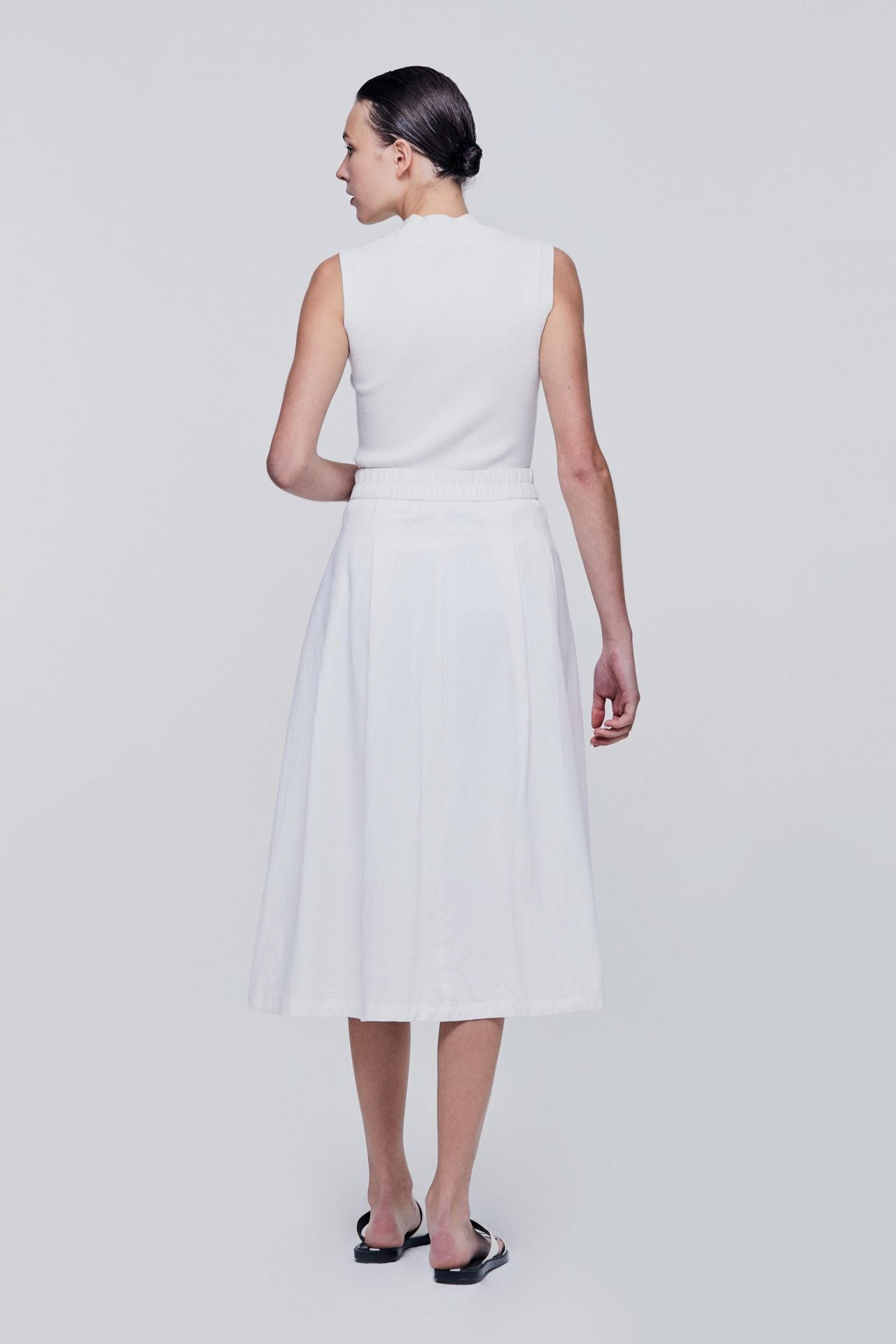 color:IVORY