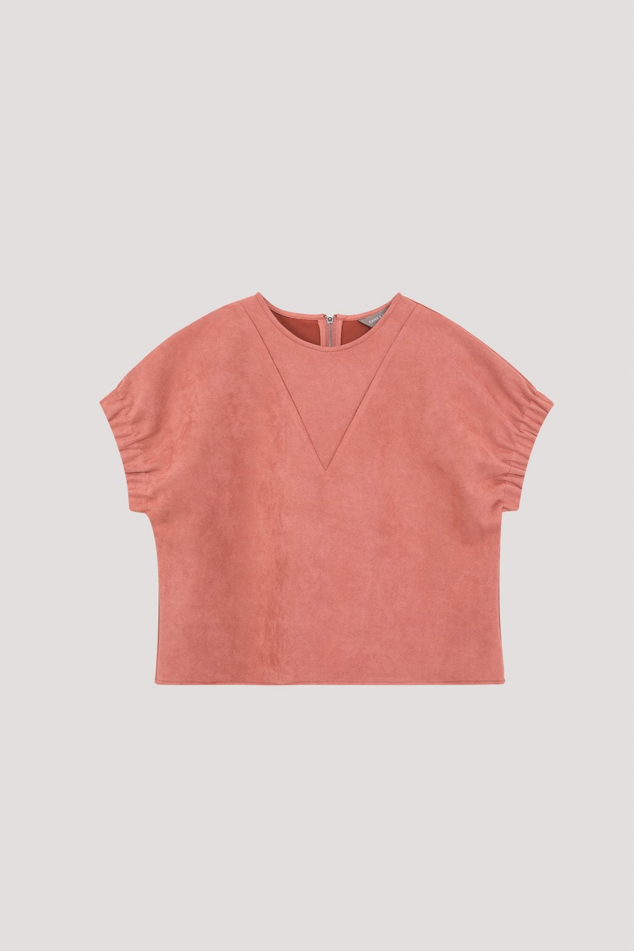 color:BLUSH