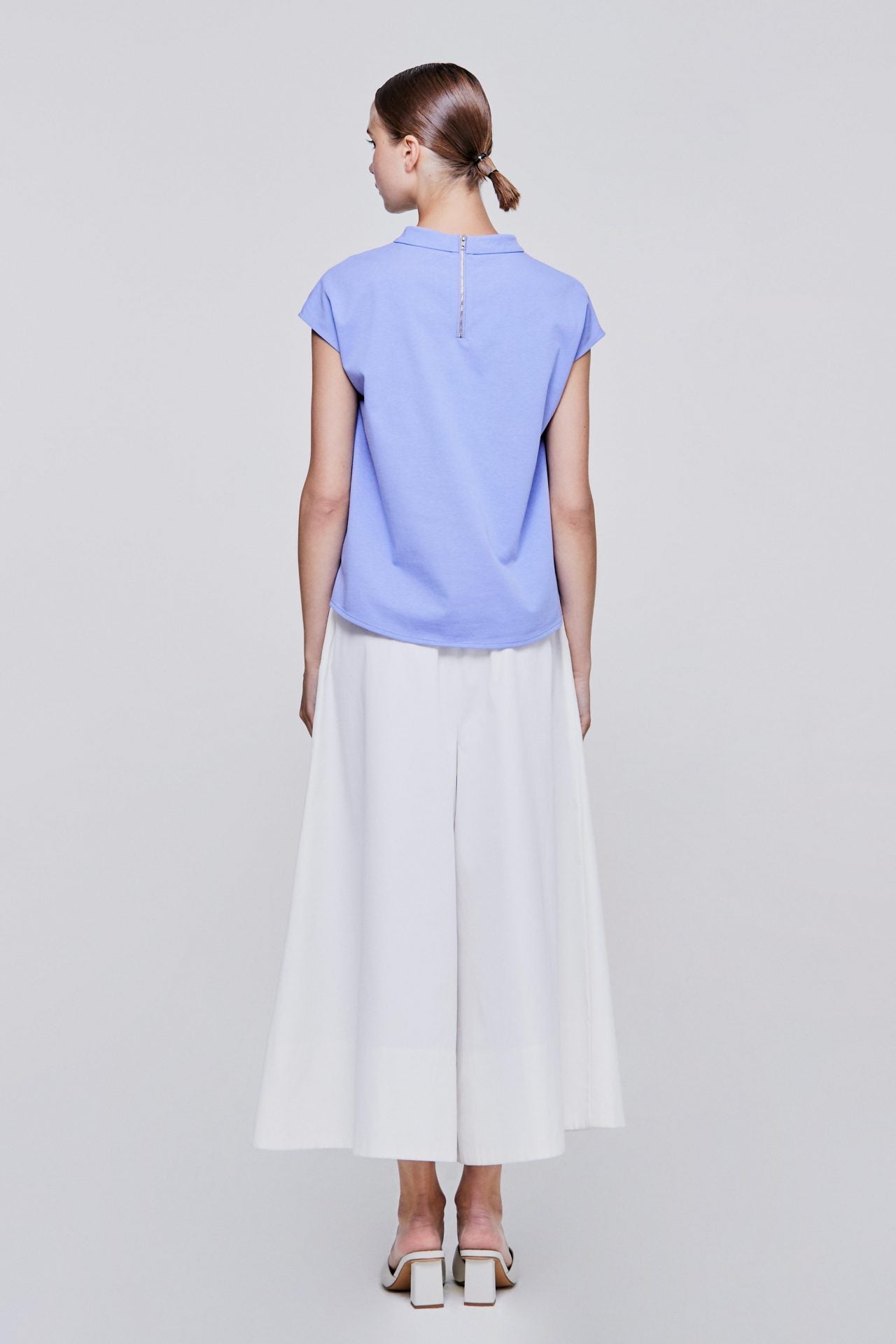 color:IRIS
