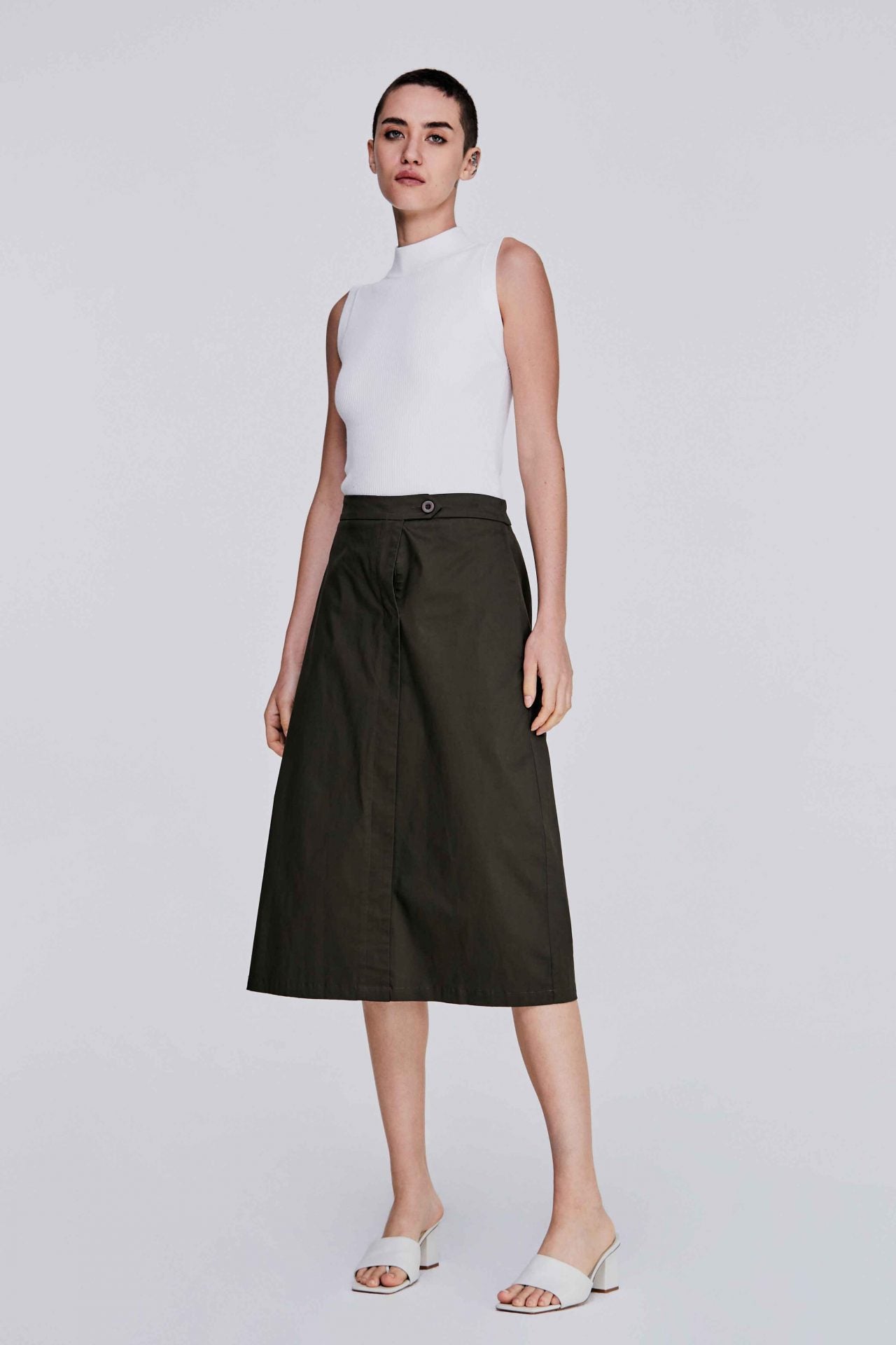 color:ARMY GREEN
